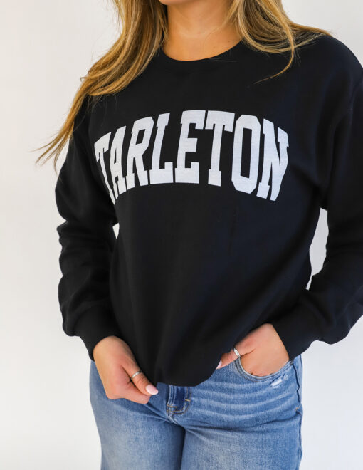 model-tarleton-state-tsu-basic-text-prestige-crewneck-sweatshirt-104985-562M-BLACK (1)