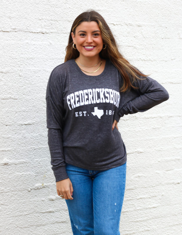 FRED Curve Above Sweater - Barefoot Campus Outfitter