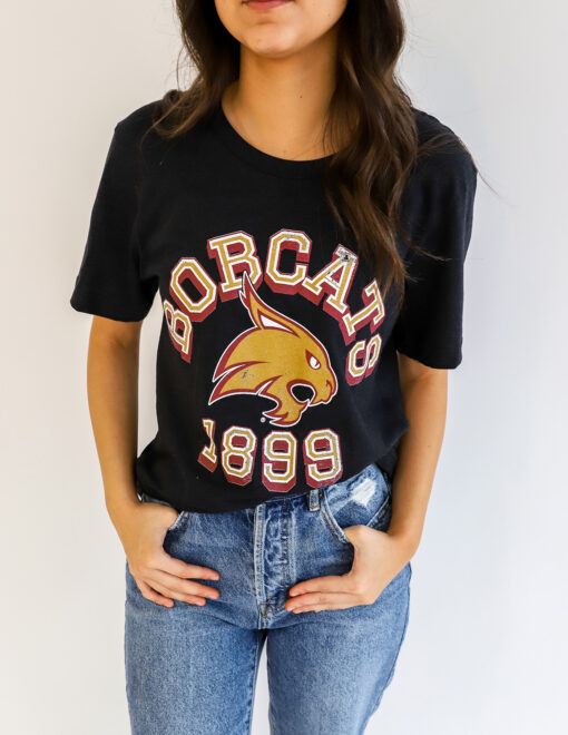 model-texas-state-bobcats-txst-1899-soft-short-sleeve-shirt-black-133816-BFC100302-HLKHTHR (1)