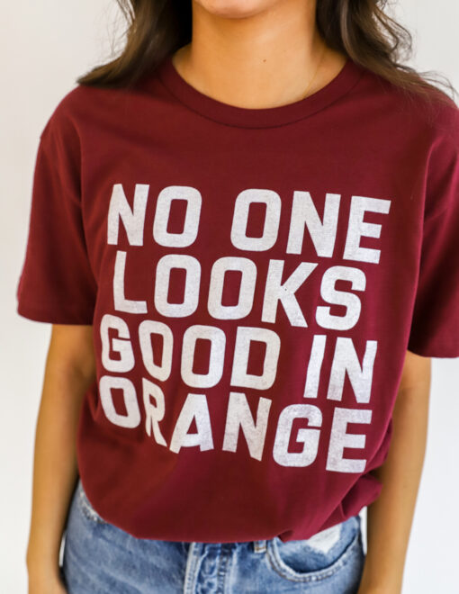 model-no-one-looks-good-in-orange-maroon-short-sleeve-shirt-134793-BF006302-maroon (2)