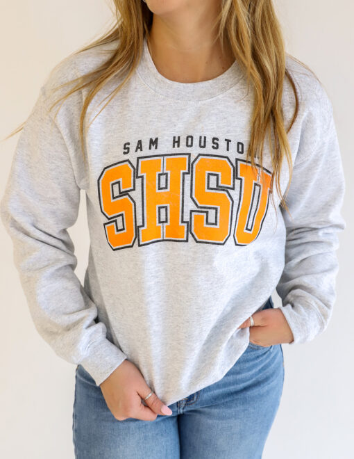 model-sam-houston-crewneck-sweatshirt-basic-text-shsu-grey-146720-G180-ASH (1)