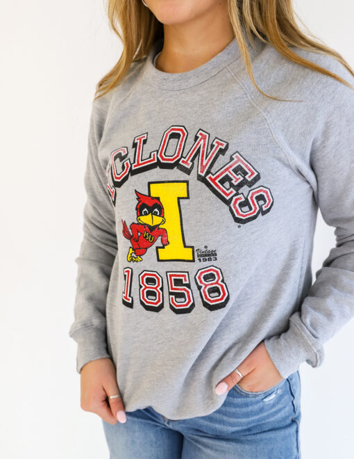 model-iowa-state-cyclones-soft-crewneck-sweatshirt-fleece-arch-122609-BF109302-ATHHTHR (1)